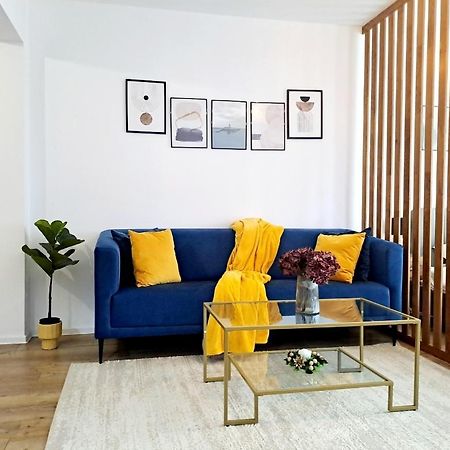 Mountain Breeze Luxury Apartment Ac & Parcare Privata Brasov Bagian luar foto
