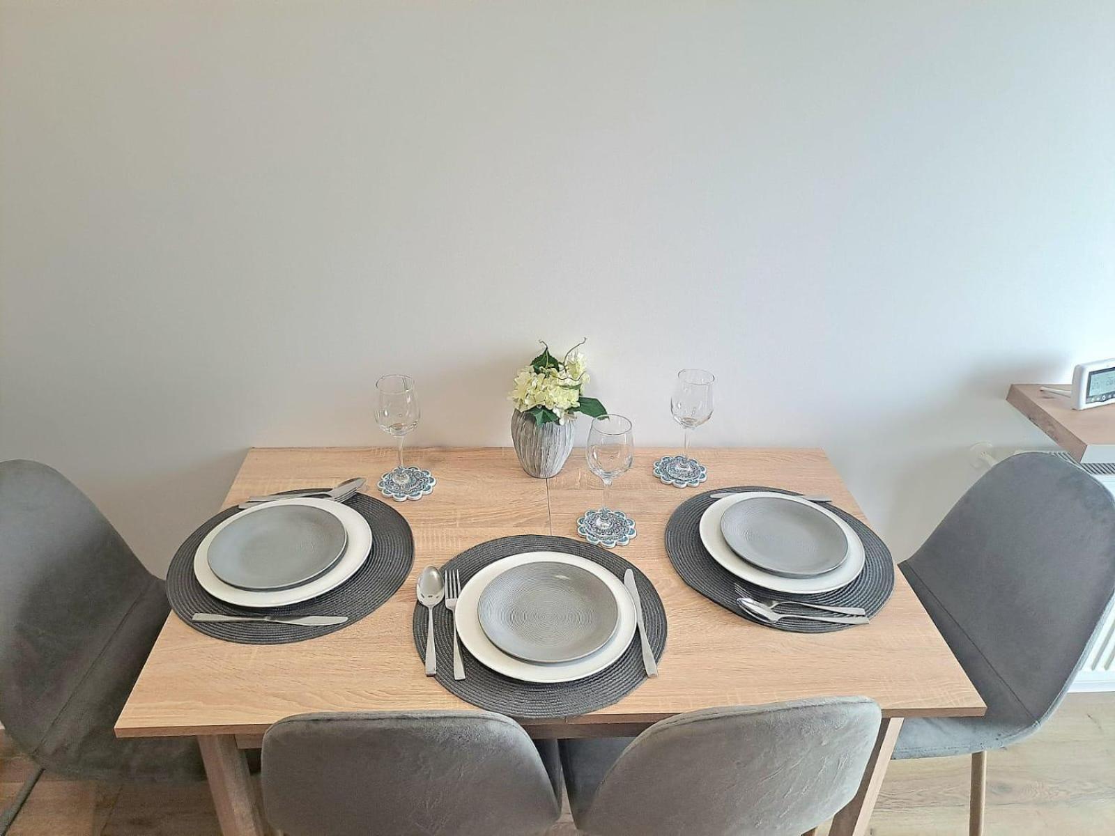 Mountain Breeze Luxury Apartment Ac & Parcare Privata Brasov Bagian luar foto