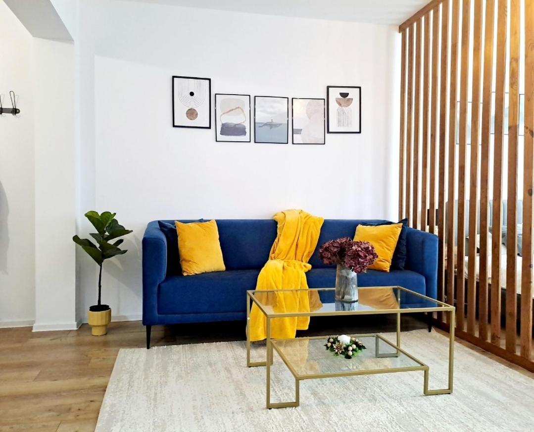 Mountain Breeze Luxury Apartment Ac & Parcare Privata Brasov Bagian luar foto